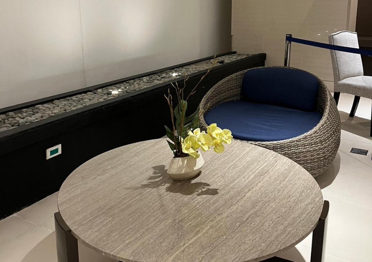 Victoria Suite At Shore Residences Pasay Buitenkant foto